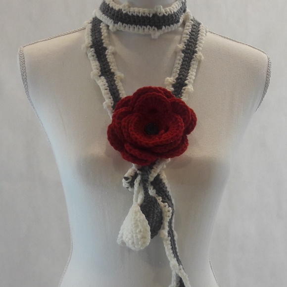 🌹Lariat, Flower, Necklace, Hand Crafted, crochet - Picture 2 of 5